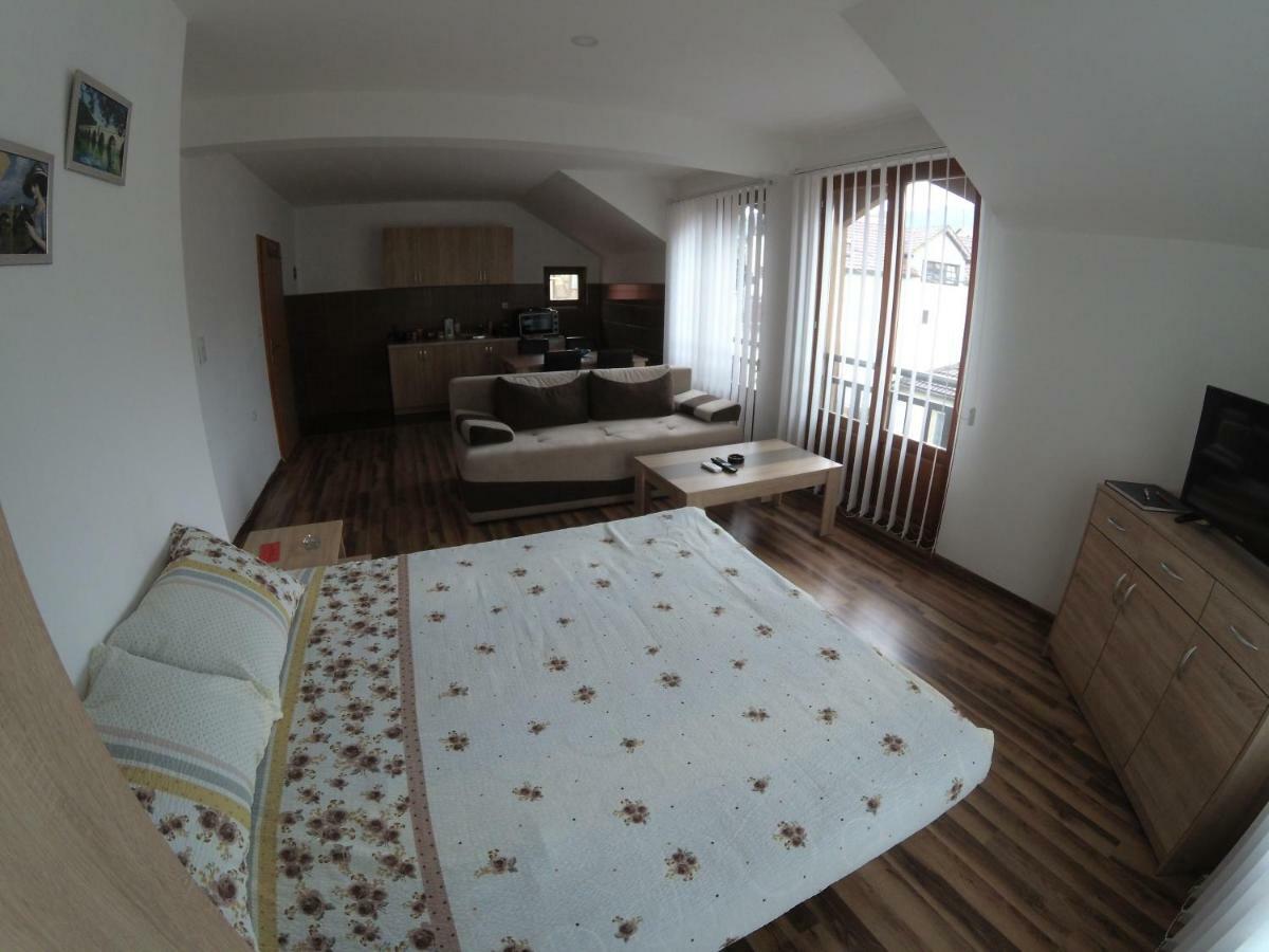 Apartment And Rooms Konak Višegrad Eksteriør bilde