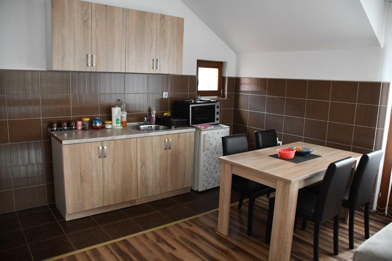 Apartment And Rooms Konak Višegrad Eksteriør bilde